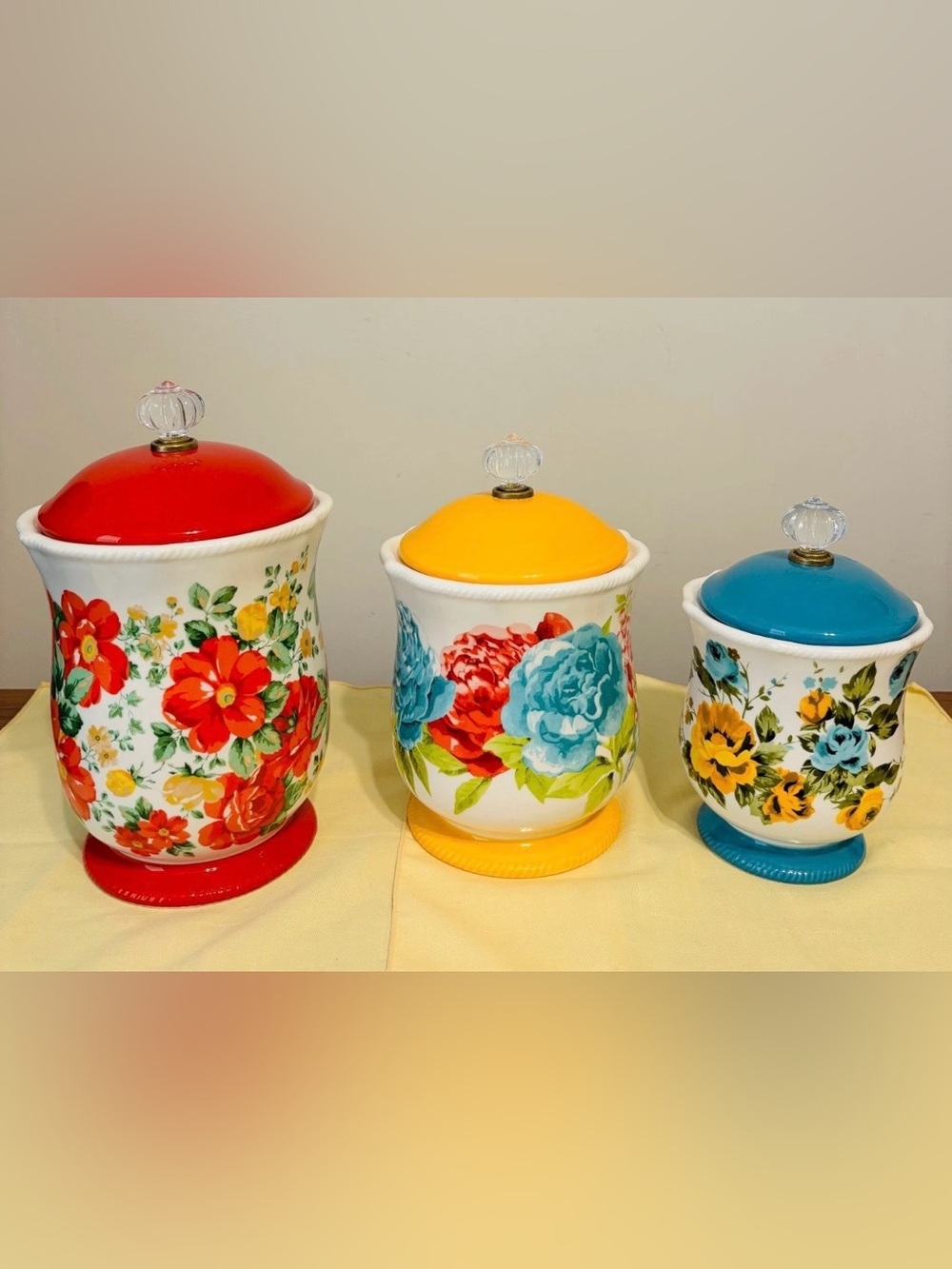 2018 Retired The Pioneer Women Nesting Floral 3- Piece Canister Set With Lids